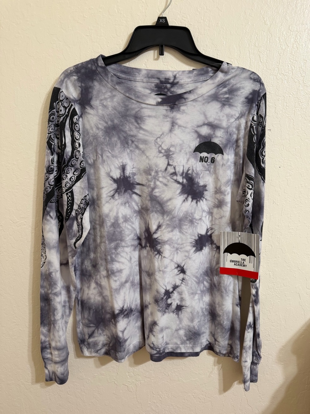 The Umbrella Academy Long Sleeve Shirt : Number 6, Ben Hargeeves Exclusive